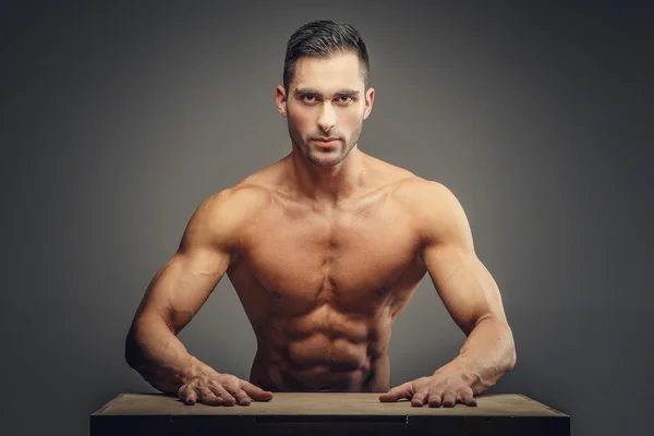 Shirtless muscular guy — Stock Photo, Image