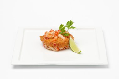 Beyaz üzerine lezzetli yemek