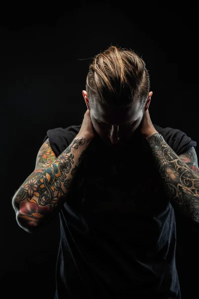Félelmetes ember tetoválás. — Stock Fotó
