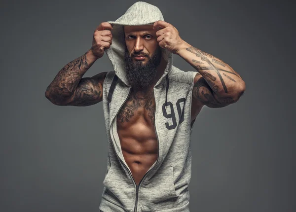 Brutal muscular tatuado gay —  Fotos de Stock
