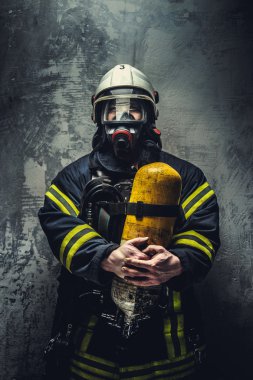 Kurtarma itfaiyeci adam