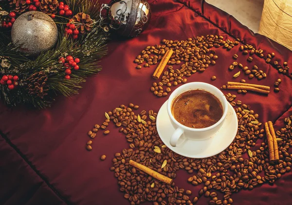 Geröstete aromatische Kaffeebohnen. — Stockfoto