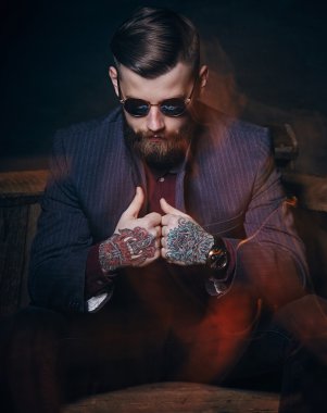 Bearaed adam tattooes ile