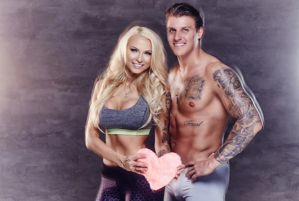 Couple de fitness souriant . — Photo