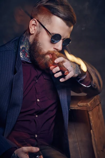 Bearded fashionable man — Stock Photo, Image