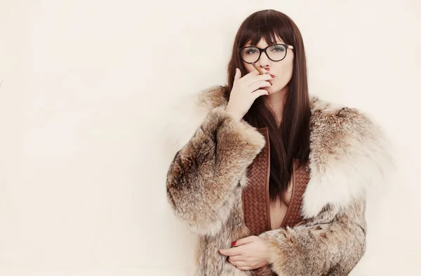 A fashionable woman in fur — Stock Photo, Image