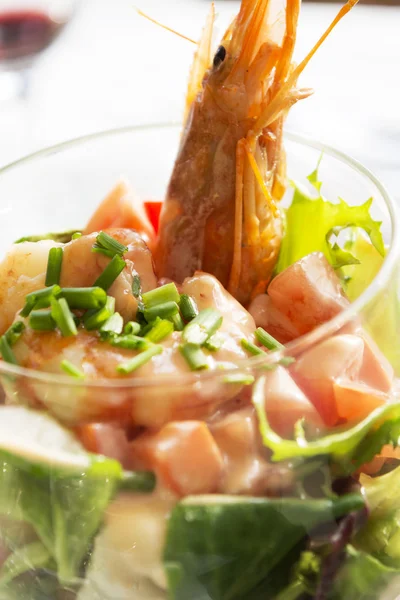 Cocktel de langostinos - deniz ürünleri kokteyl