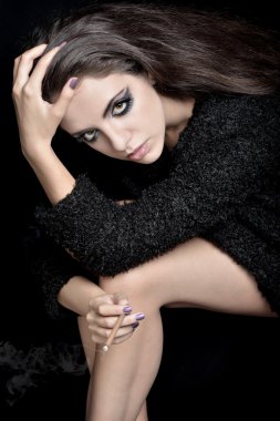 Sahne güzel kadınla makyaj.