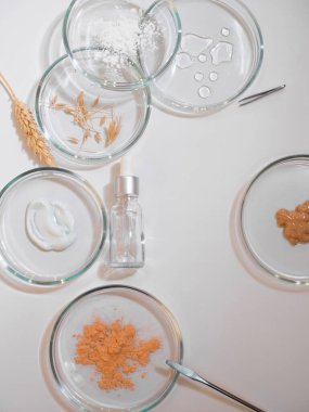 Cilt bakımı serumu, çevre dostu cilt bakım ürünleri.