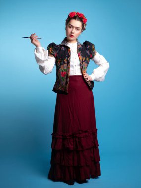 Kendini yarat, elinde fırça olan bir sanatçı, bir sanat konsepti.