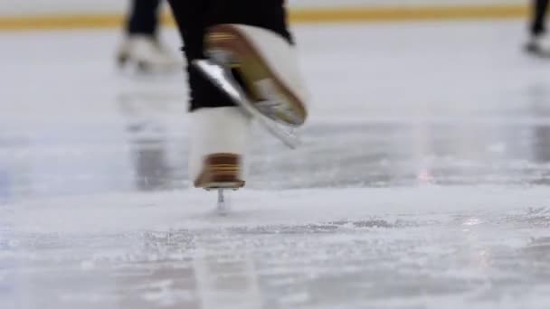 SAINT PETERSBURG, RUSIA, 23 DE ABRIL DE 2021: Patinaje artístico, patinaje sobre hielo. — Vídeos de Stock