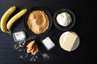 Muzlu ve karamelli kurabiye malzemesi.,