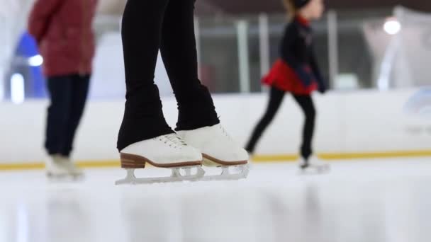 SAINT PETERSBURG, RUSIA, 23 DE ABRIL DE 2021: Patinaje artístico, patinaje sobre hielo. — Vídeos de Stock