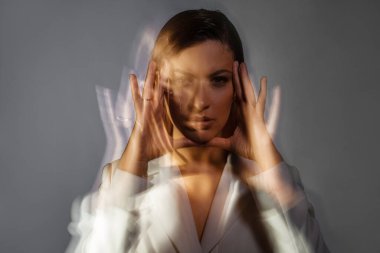 Kişiliğin çok yönlülüğü karmaşık bir zihniyettir, bir kavramdır..