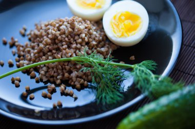 Buğday lapası ile beyaz balık