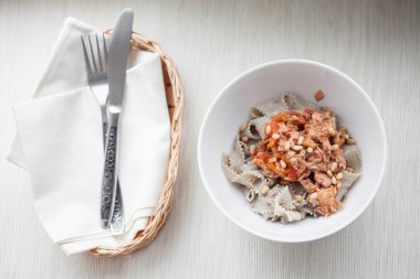 ton balıklı spagetti