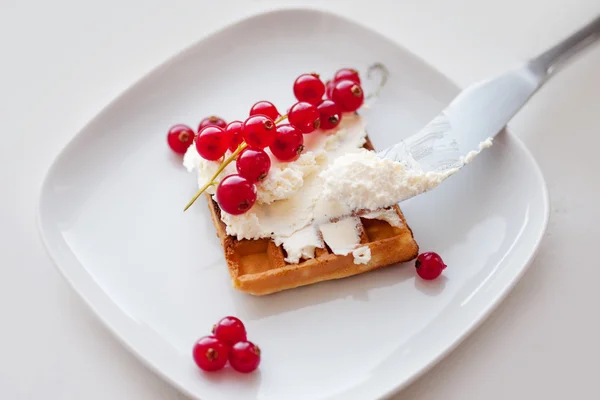 Plate of belgian waffles with cream cheese — Stock Photo, Image