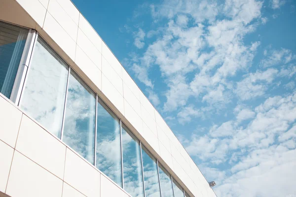 Construção de fundo de vidro, parede com Windows — Fotografia de Stock