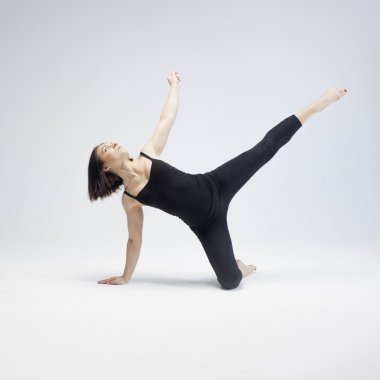 atletik kız Studio, sağda metin için yer poz