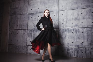 Kat, Ho'ya Studio poz zarif genç kadın