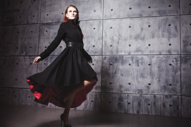 Kat, Ho'ya Studio poz zarif genç kadın