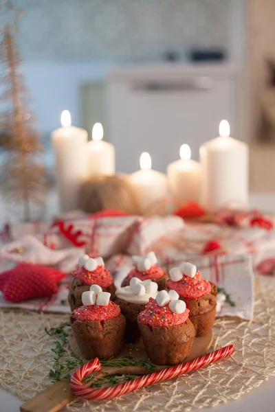 New Year celebration cupcakes, chocolate muffins on table — Stock Photo, Image