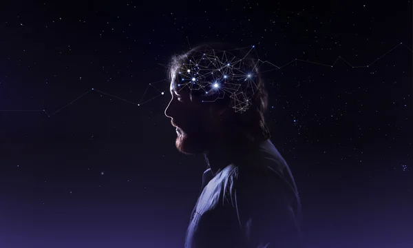 Bir sakallı adam kafa beyin nöronlarda sembolü ile profil. Yıldız, evren insan içinde arka plan gece gökyüzü gibi düşünmeye