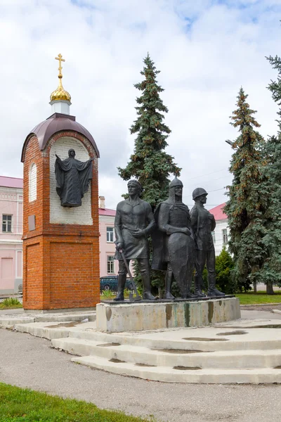 The monument to the defenders of the city. Yelets. — Stock Photo, Image