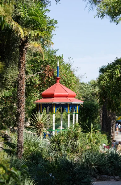 Laube. nikita botanischer garten. — Stockfoto