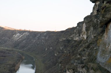 Mağara Manastırı çan kulesi.