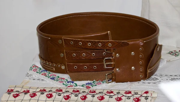 Breed lederen riem — Stockfoto