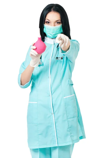 Jeune femme médecin avec lavement — Photo