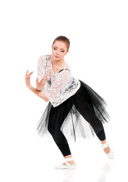 年轻美丽的芭蕾舞者 — 图库照片