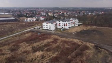 Yeni evlerin havadan görünüşü