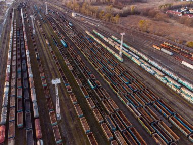 Demiryolu üzerinden insansız hava aracı vuruldu.