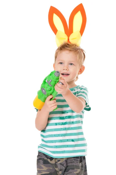 Boy with water gun — Stock Photo, Image