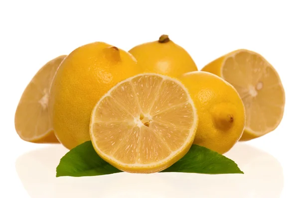 Fresh lemon — Stock Photo, Image