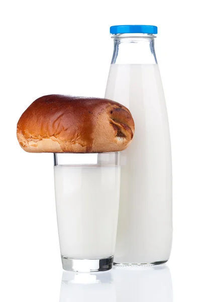 Eine Flasche Milch — Stockfoto