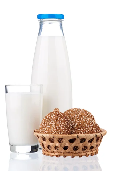 Milk with oat cookies — Stock Photo, Image