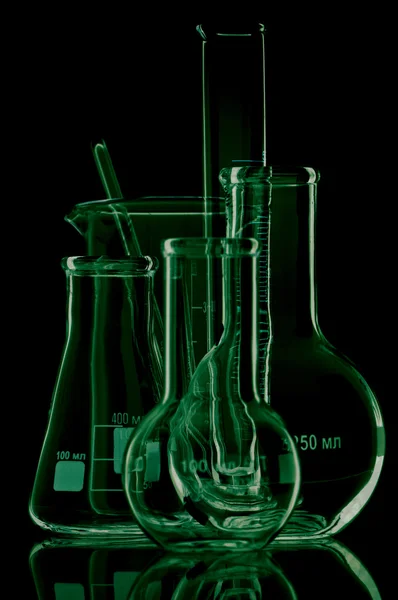 Laboratóriumi üvegeszközök folyadékok — Stock Fotó