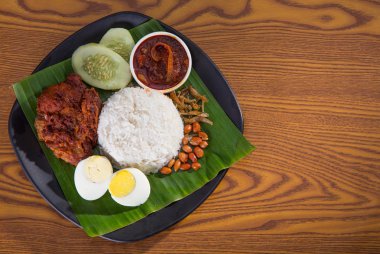 Nasi lemak, geleneksel malay köri pirinç yapıştırın