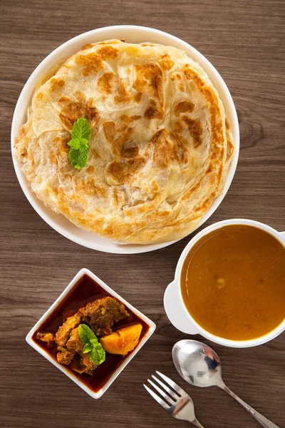 Roti Parata Roti Canai Lamb Curry Sauce Popular Malaysian Breakfast — Stock Photo, Image