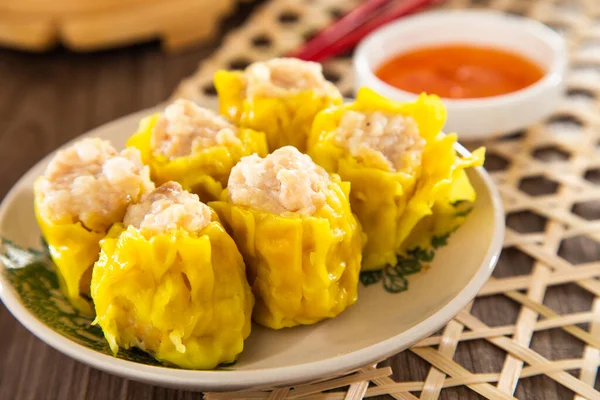 Siu Mai Chinesisch Gedämpfte Schweineknödel Bambusdämpfern — Stockfoto