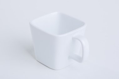 Boş beyaz çay fincanı