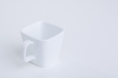 Boş beyaz çay fincanı