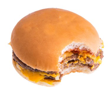 Beyaz arkaplanda balık burger izole