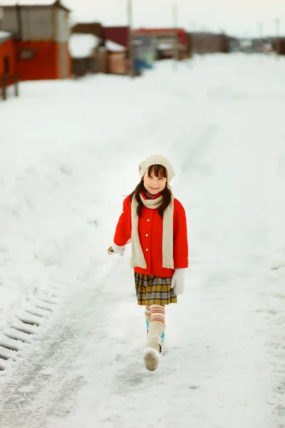 Bambino felice all'aperto . — Foto Stock