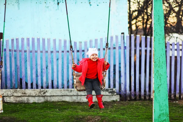El niño en el parque . —  Fotos de Stock