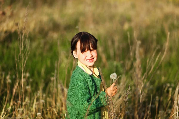 The children happy outdoors. — Stock Photo, Image