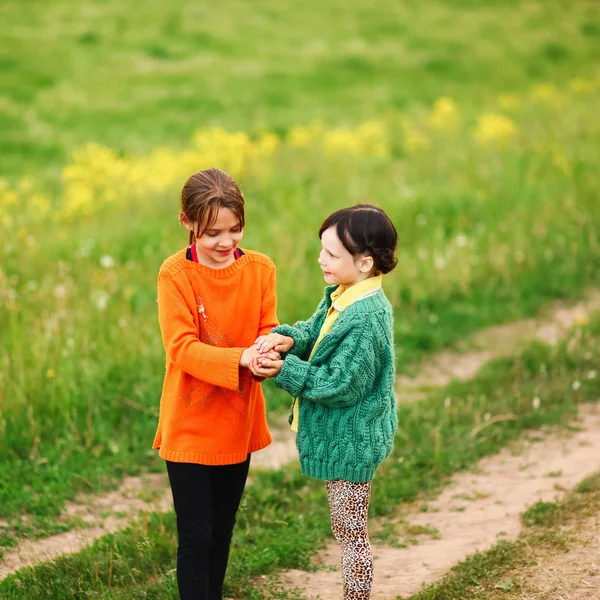 The children happy outdoors. — Stock Photo, Image